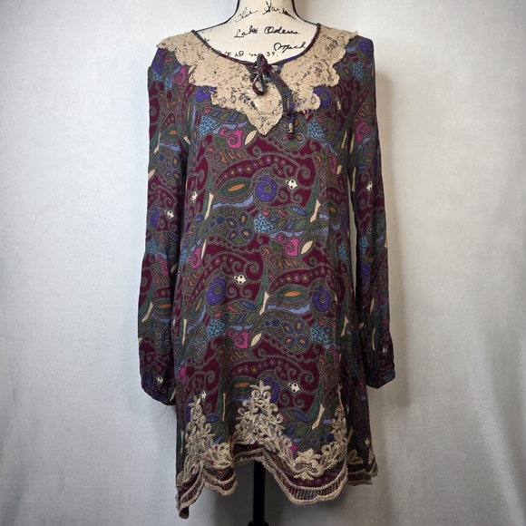 gimmicks by BKE Dresses & Skirts - Gimmicks By Bke Long Sleeve Boho Paisley Embroidered Lace Tunic Dress Sz M